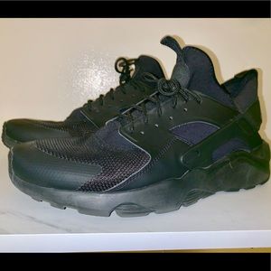 2012 Nike Air black Huarache shoes